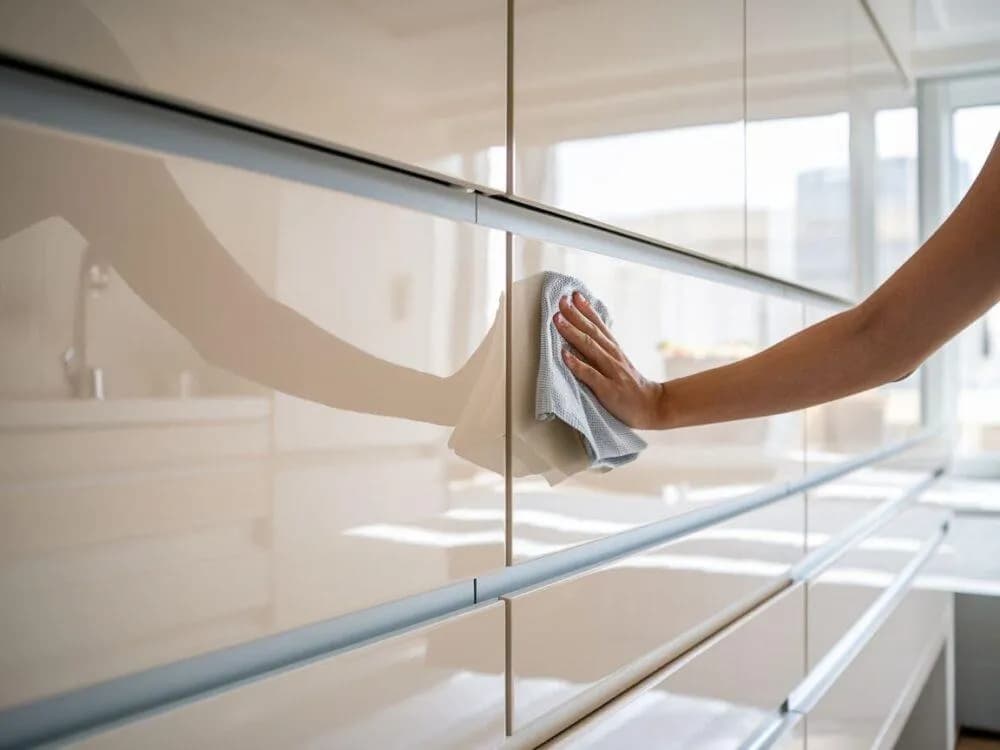 Czym czyścić białe matowe meble kuchenne, aby ich nie uszkodzić? Czym czyścić białe matowe meble kuchenne, aby ich nie uszkodzić?