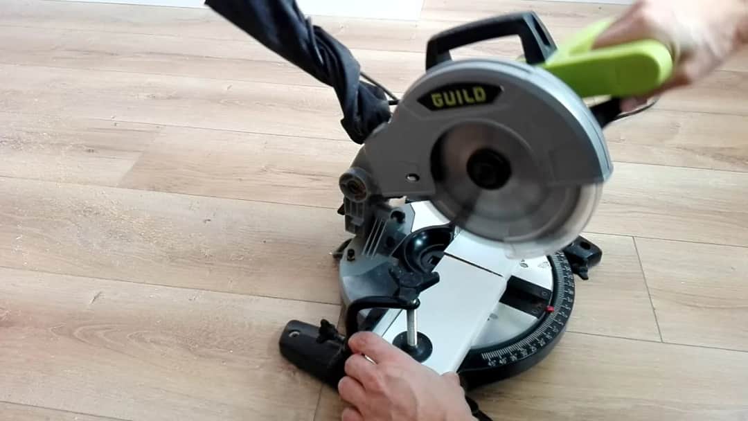 Jak dociąć listwy MDF, aby uniknąć błędów i osiągnąć perfekcję