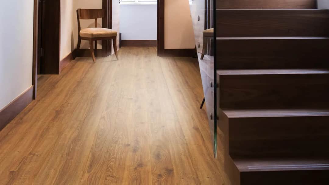 Jak dociąć listwy przypodłogowe, aby uniknąć błędów przy montażu