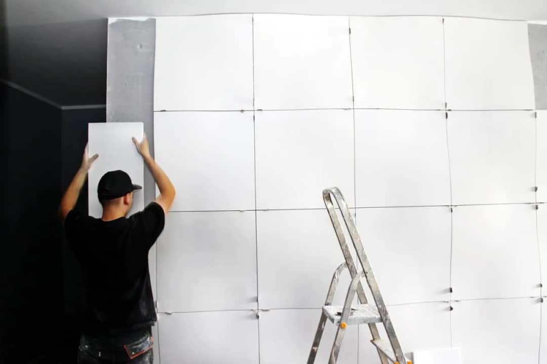 Jak układać panele gipsowe 3D - uniknij najczęstszych błędów montażu