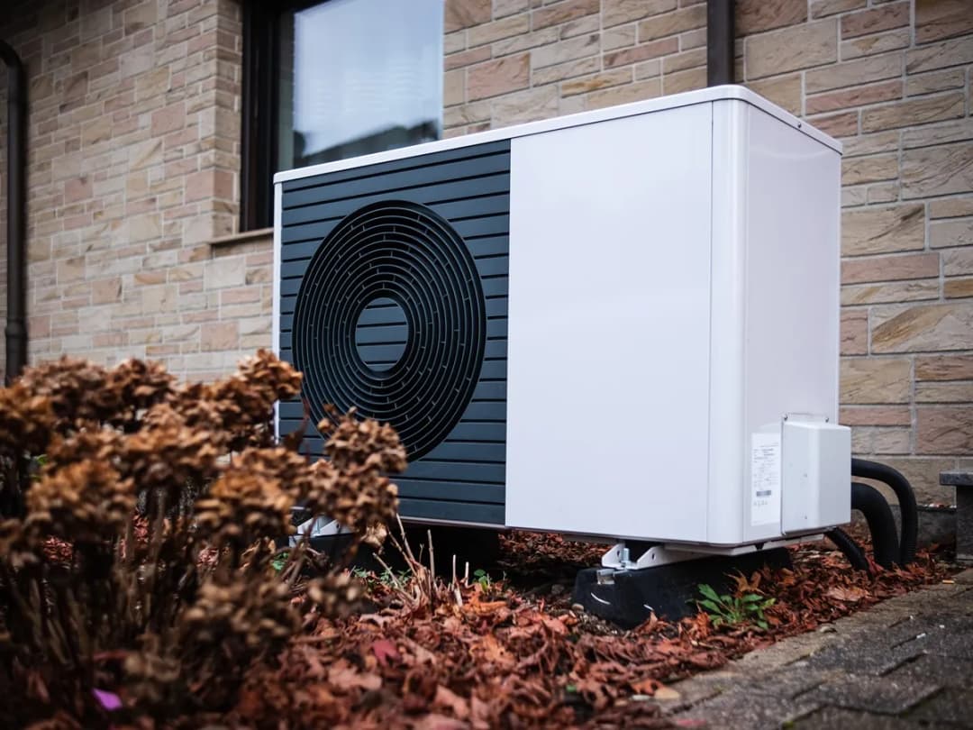 Czy pompa ciepła wymaga komina? Sprawdź, jak uniknąć dodatkowych kosztów instalacji