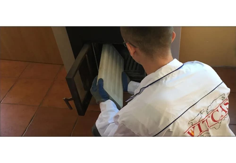 Jak prawidłowo zamontować deflektor w kominku – krok po kroku bez błędów